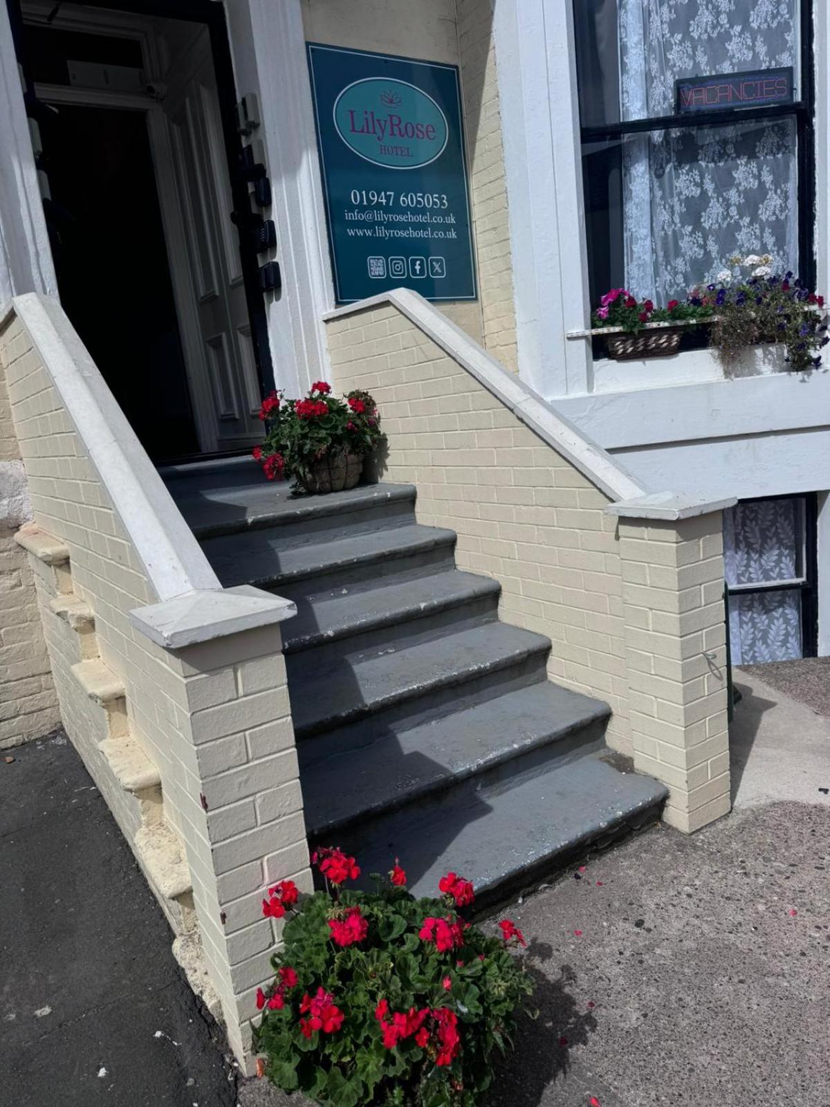 Lilyrose Hotel Whitby Eksteriør bilde