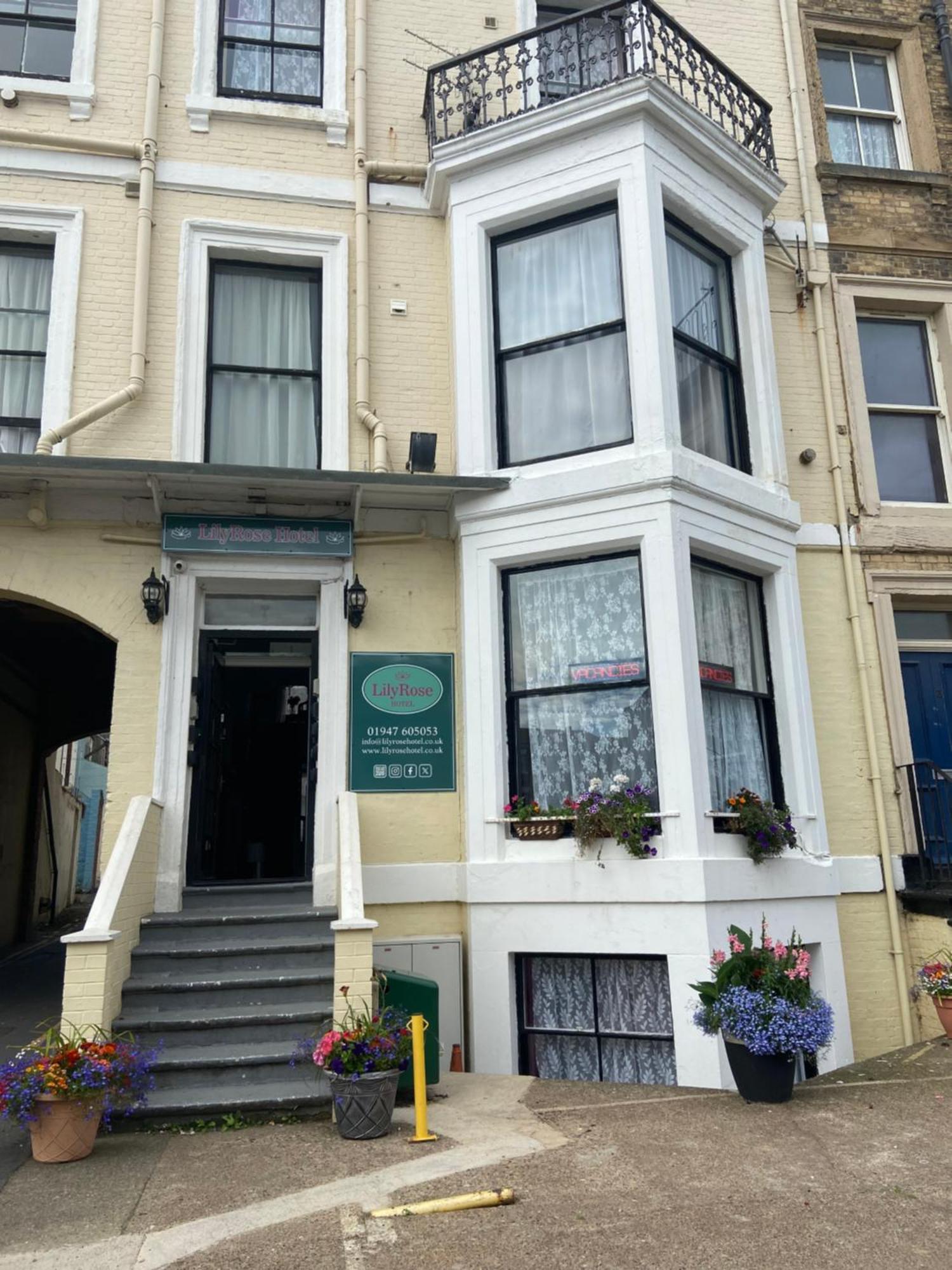 Lilyrose Hotel Whitby Eksteriør bilde