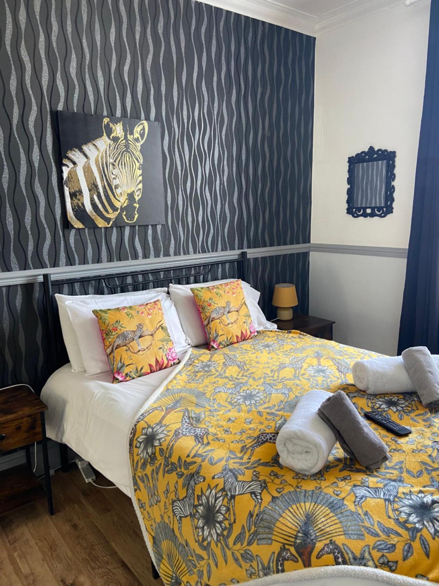 Lilyrose Hotel Whitby Eksteriør bilde